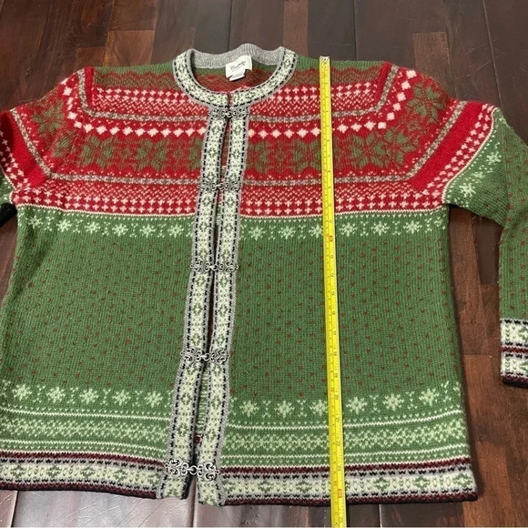 Cambridge Dry Goods 100% Wool Cardigan with Metal Clasps Womens Large - Picture 6 of 8